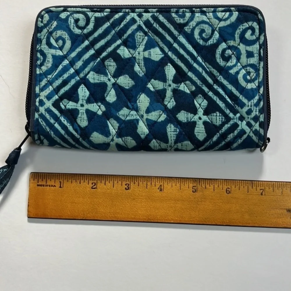 Vera Bradley Cuban Tiles Georgia Zip Wallet